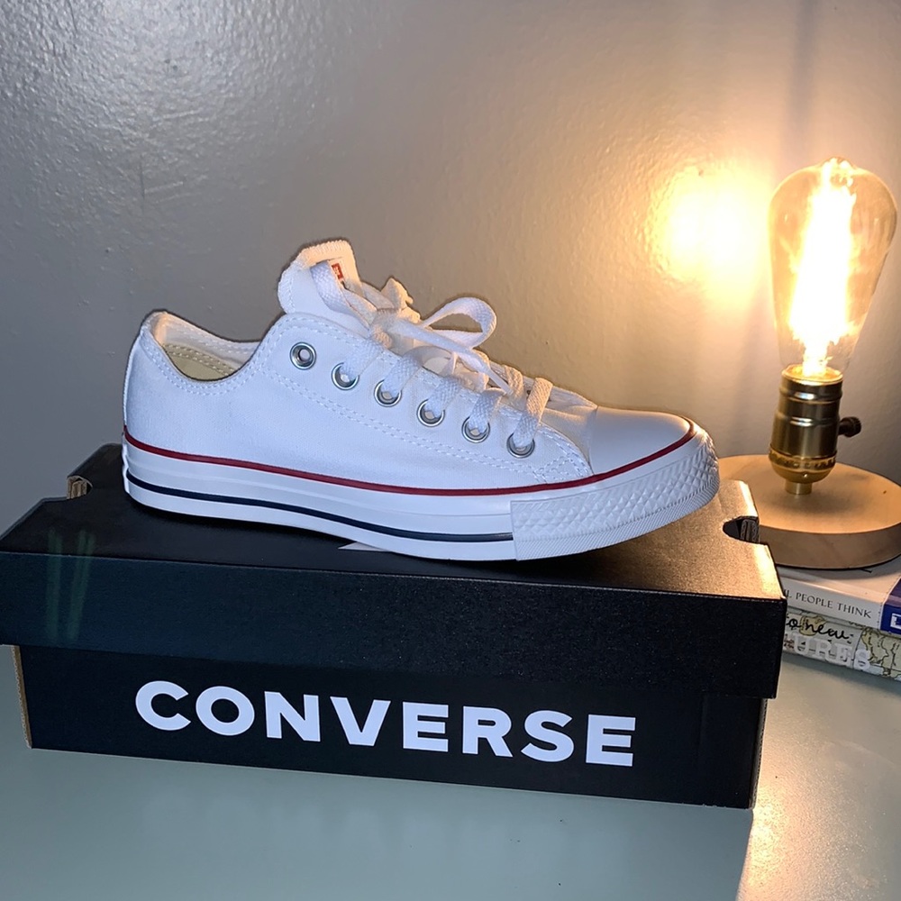 Brand NEW Converse